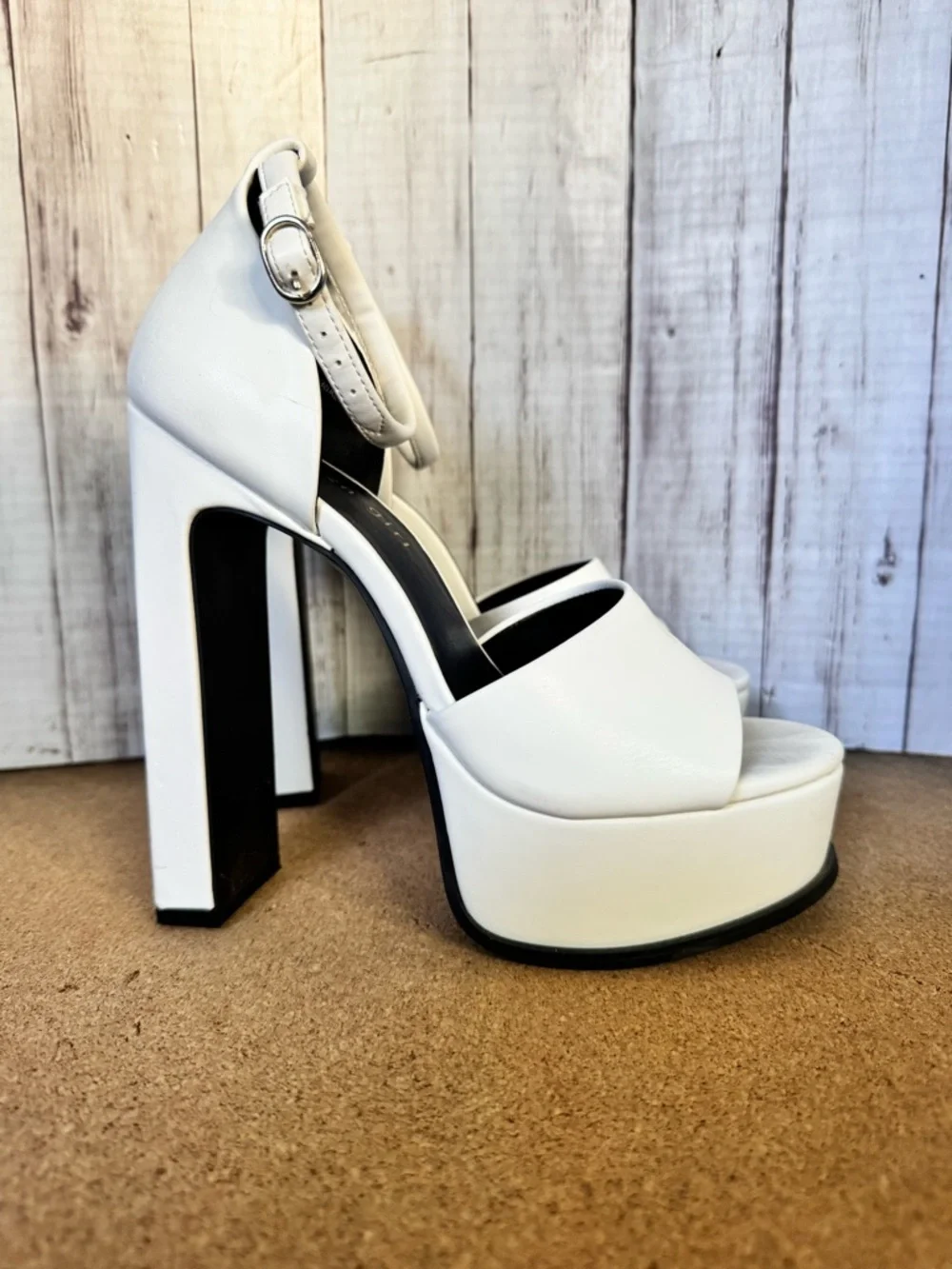Steve Madden White Platform 7M Ankle-Strap Heels Pumps White